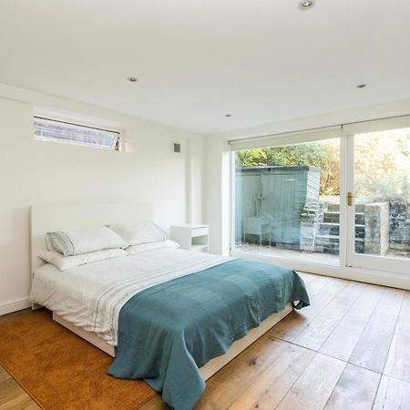 Fantastic 3 Bedroom Flat West Hampstead London Eksteriør billede