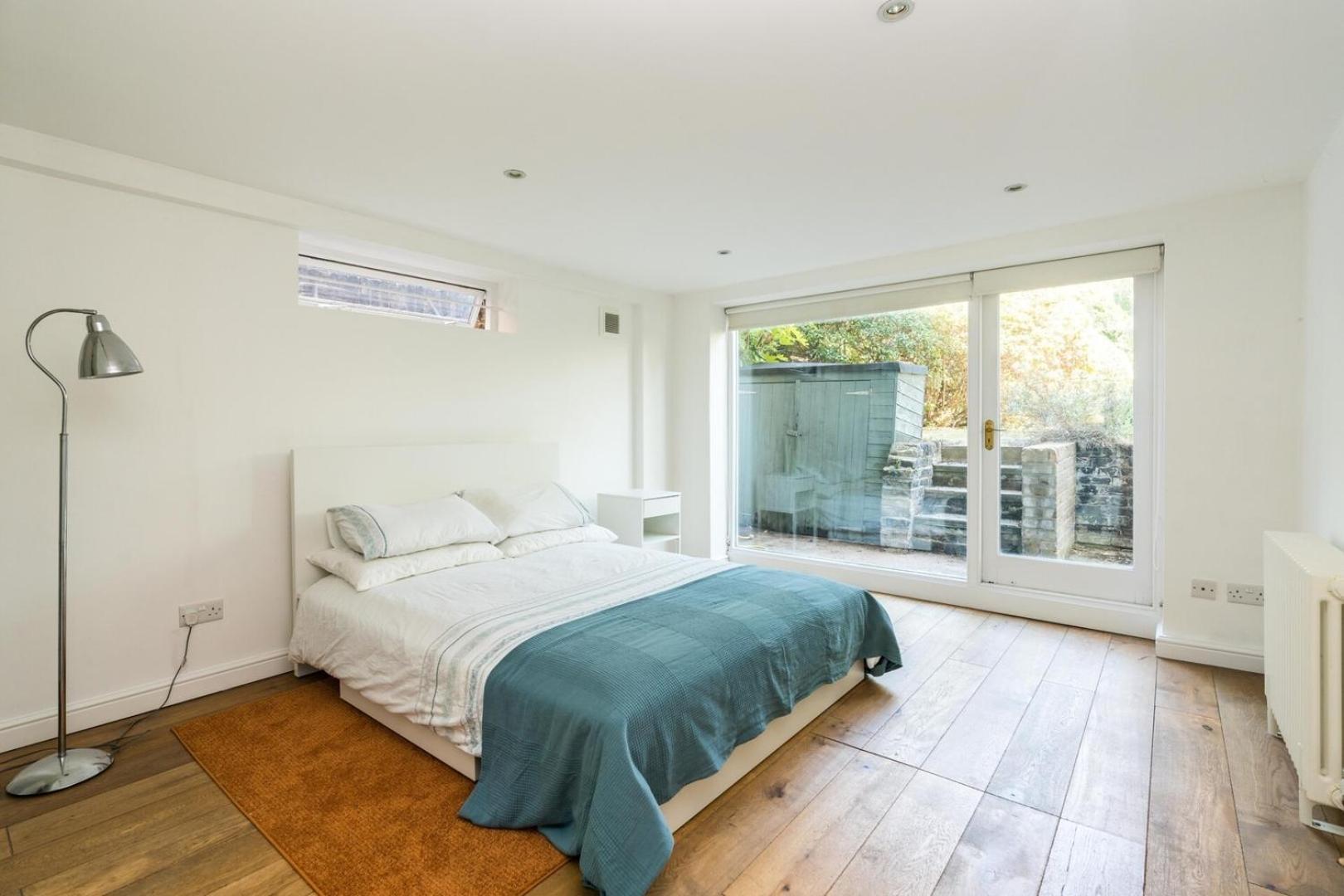 Fantastic 3 Bedroom Flat West Hampstead London Eksteriør billede