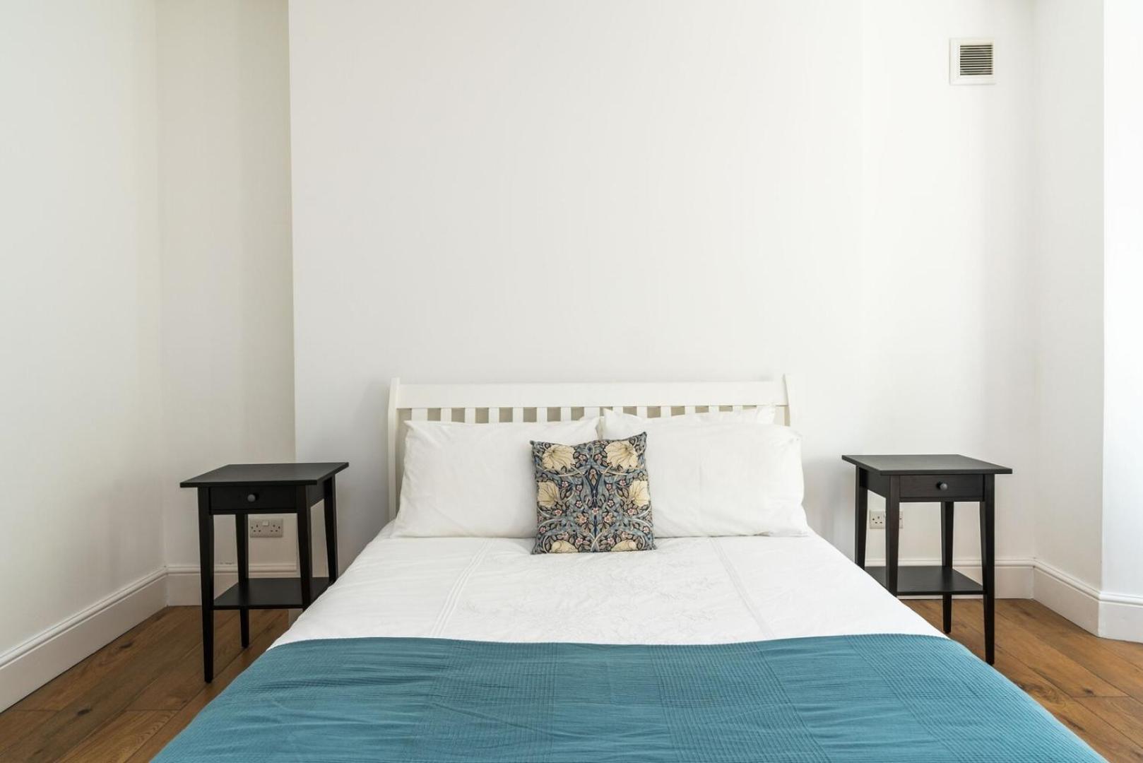 Fantastic 3 Bedroom Flat West Hampstead London Eksteriør billede