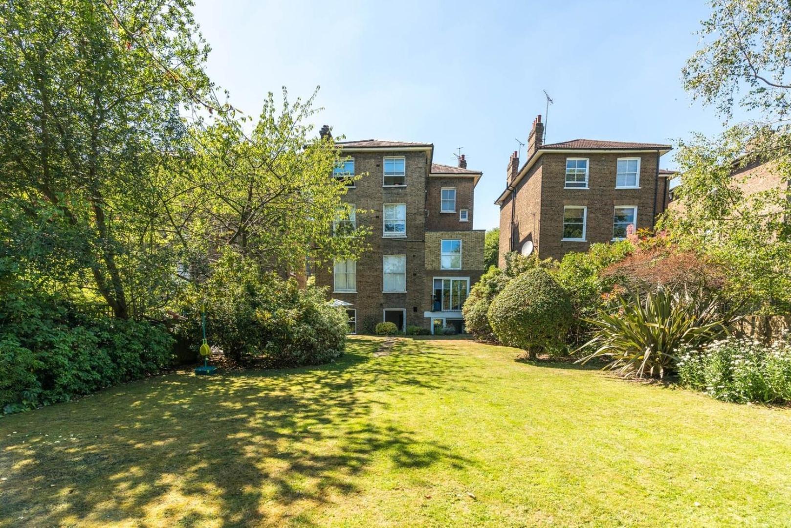 Fantastic 3 Bedroom Flat West Hampstead London Eksteriør billede